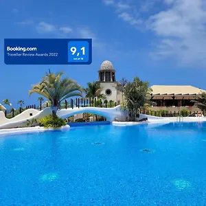 María Hotel